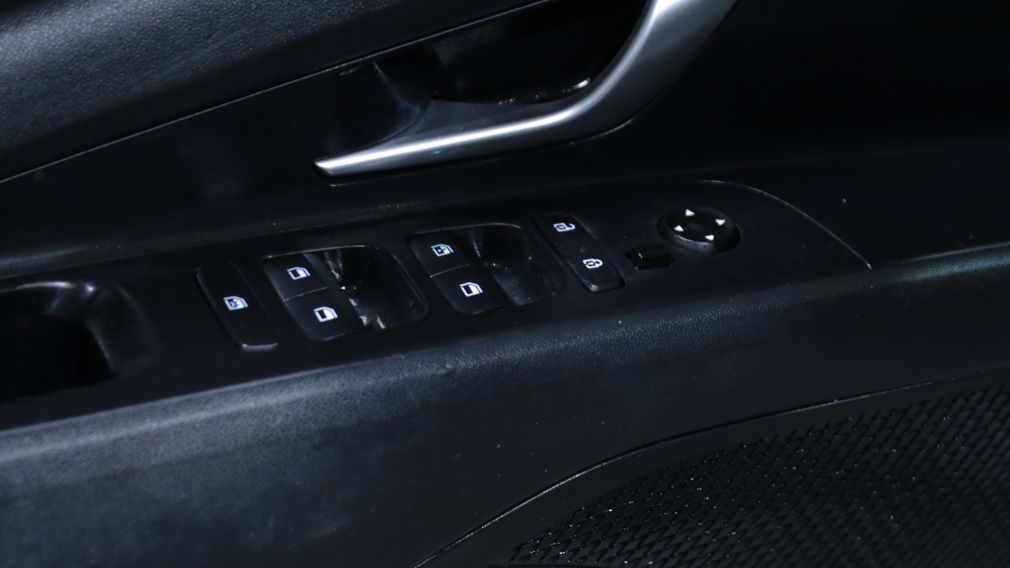 Hyundai Elantra Preferred 2022 d’occasion à vendre - 10