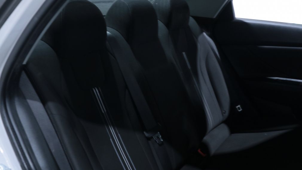Hyundai Elantra Preferred 2022 d’occasion à vendre - 19