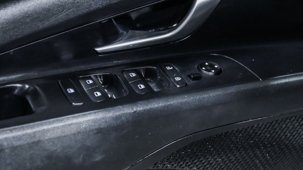 Hyundai Elantra Preferred 2022 d’occasion à vendre - 10