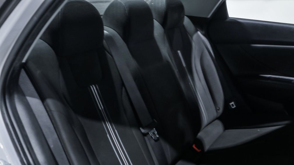 Hyundai Elantra Preferred 2022 d’occasion à vendre - 19