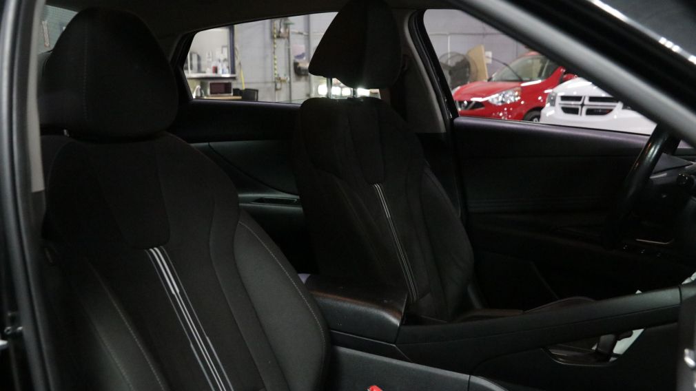 Hyundai Elantra Preferred 2022 d’occasion à vendre - 25