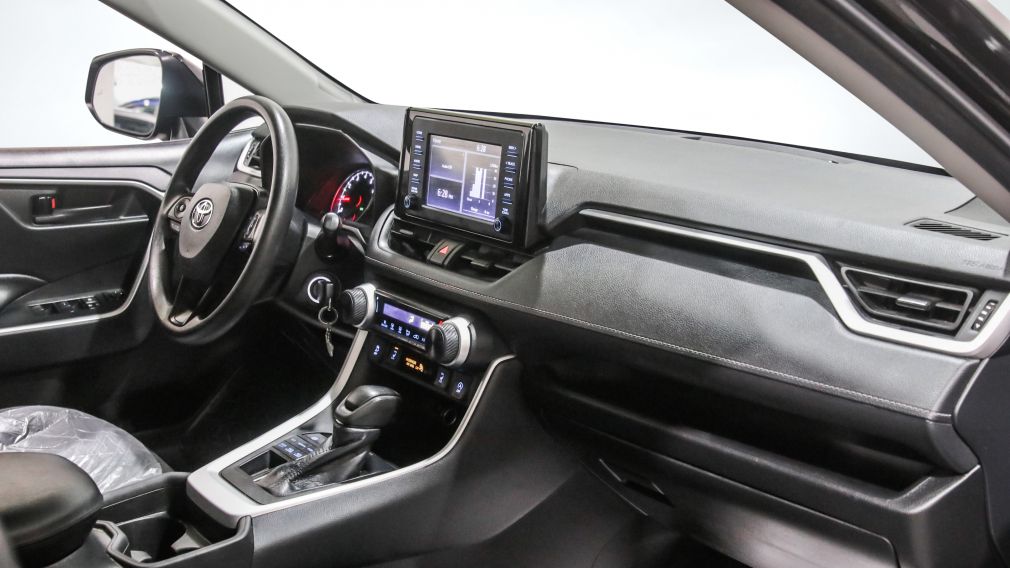 Toyota Rav 4 LE 2021 d’occasion à vendre - 23