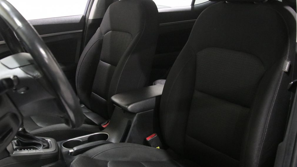 Hyundai Elantra GL 2018 d’occasion à vendre - 10