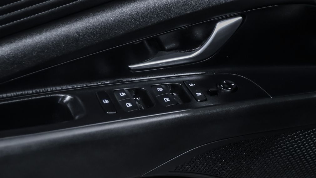 Hyundai Elantra Luxury 2023 d’occasion à vendre - 10