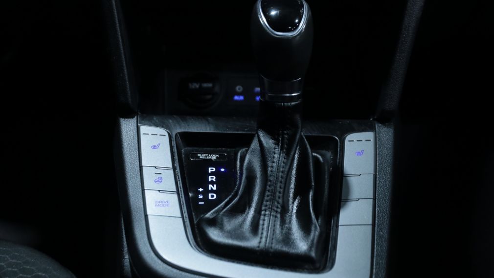 Hyundai Elantra Preferred w/Sun & Safety Package 2020 d&rsquo;occasion à vendre - 16
