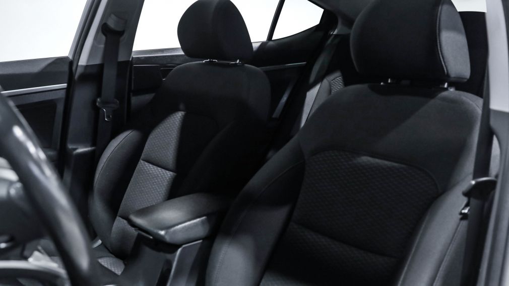 Hyundai Elantra Preferred w/Sun & Safety Package 2020 d&rsquo;occasion à vendre - 11
