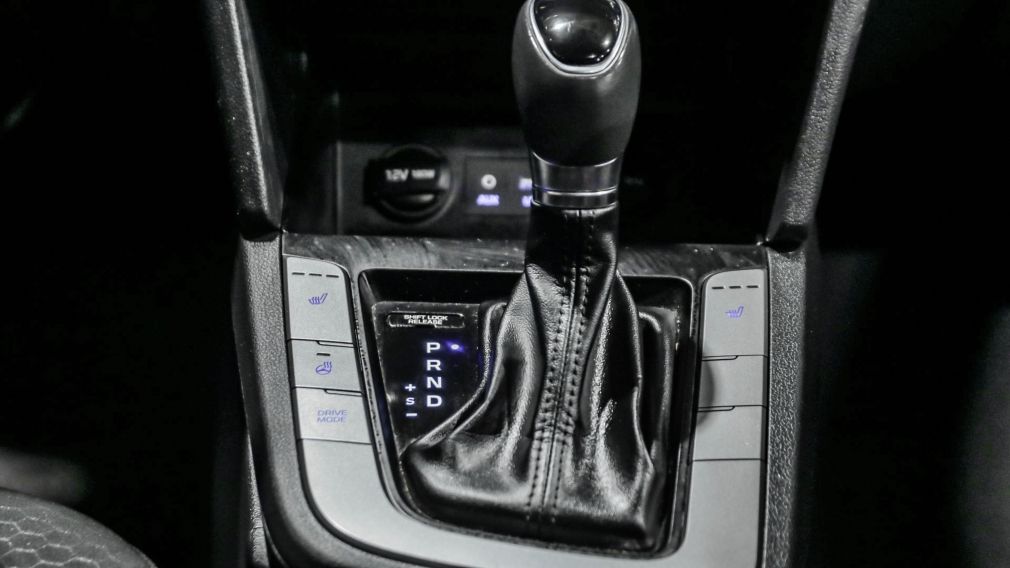 Hyundai Elantra Preferred w/Sun & Safety Package 2020 d&rsquo;occasion à vendre - 16