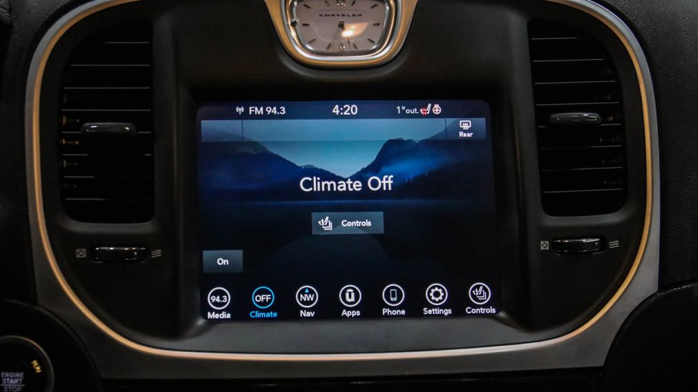 Chrysler 300 300 Touring L 2023 d&rsquo;occasion à vendre - 15