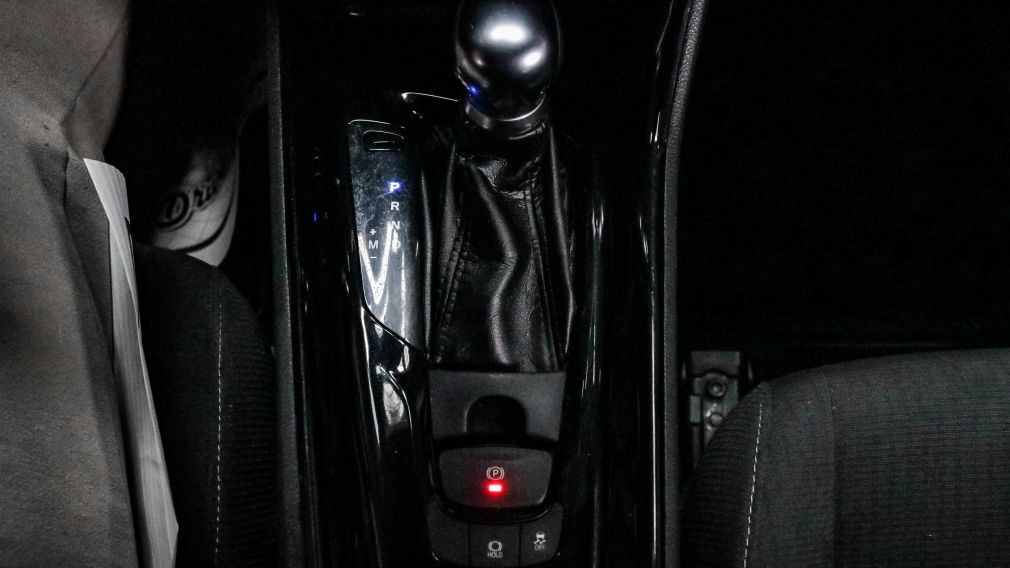 Toyota C-HR FWD 2019 d’occasion à vendre - 19