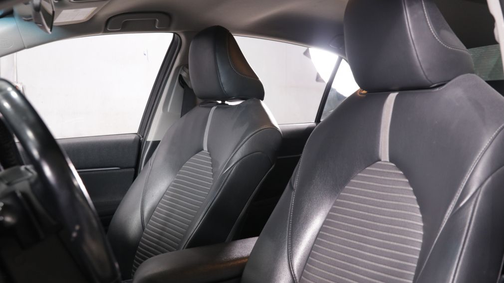 Toyota Camry SE 2018 d&rsquo;occasion à vendre - 8