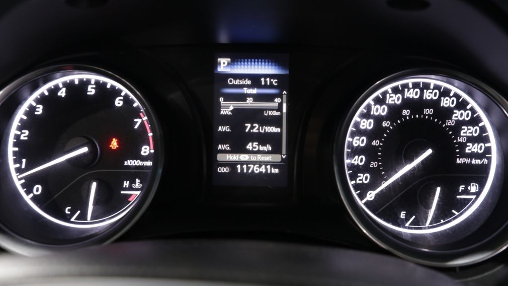 Toyota Camry SE 2018 d&rsquo;occasion à vendre - 11