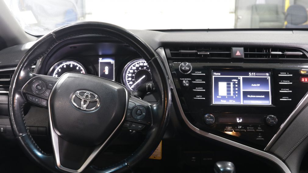 Toyota Camry SE 2018 d&rsquo;occasion à vendre - 9