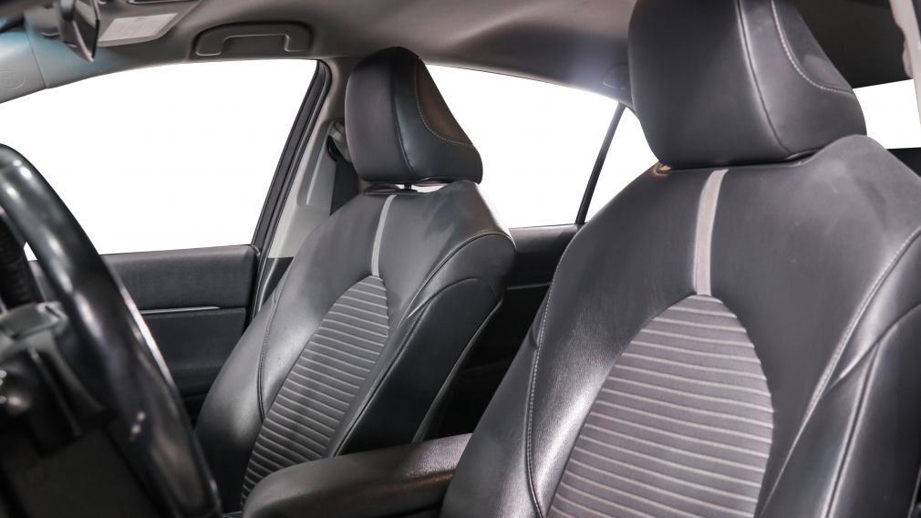 Toyota Camry SE 2018 d&rsquo;occasion à vendre - 8