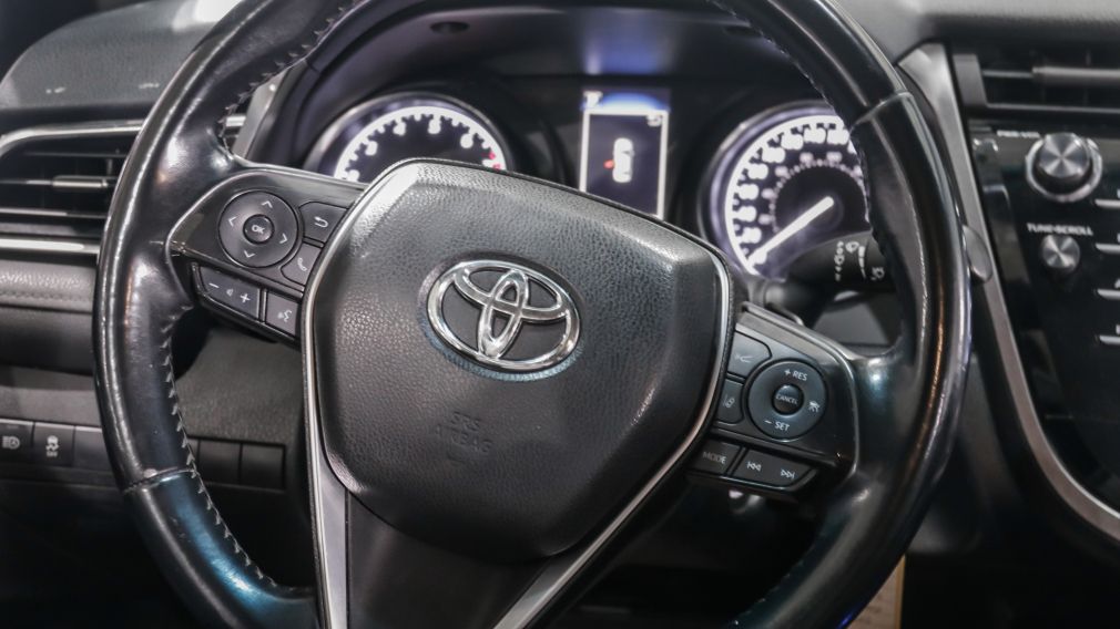 Toyota Camry SE 2018 d&rsquo;occasion à vendre - 10