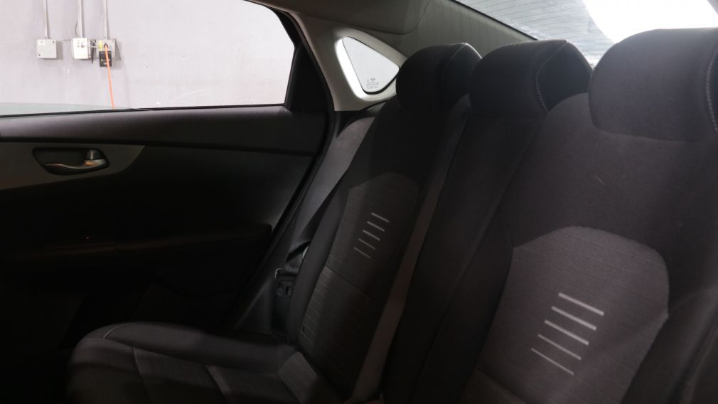 Kia Forte LX 2019 d&rsquo;occasion à vendre - 18
