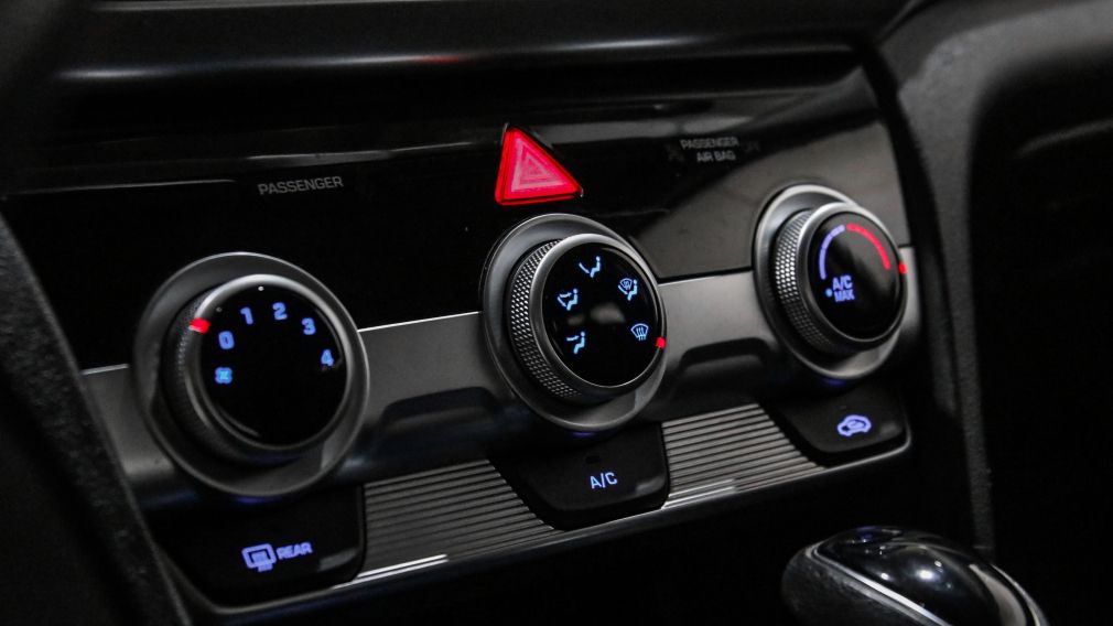 Hyundai Elantra Essential 2020 d’occasion à vendre - 12