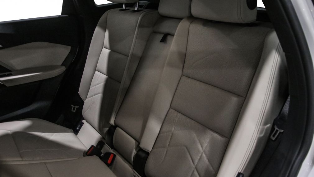 BMW X1 xDrive28i 2023 d&rsquo;occasion à vendre - 21