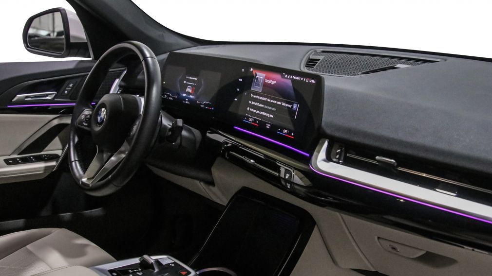 BMW X1 xDrive28i 2023 d&rsquo;occasion à vendre - 24