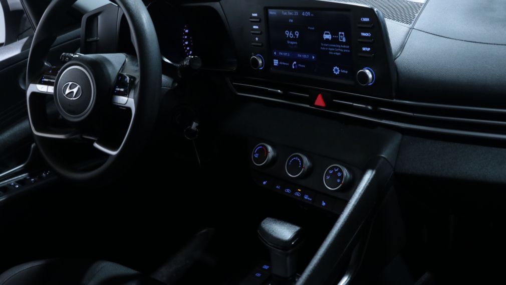 Hyundai Elantra Essential 2021 d&rsquo;occasion à vendre - 20