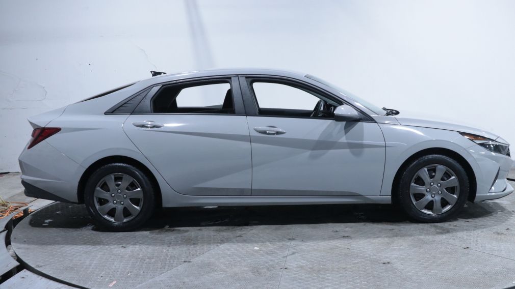 Hyundai Elantra Essential 2021 d&rsquo;occasion à vendre - 8