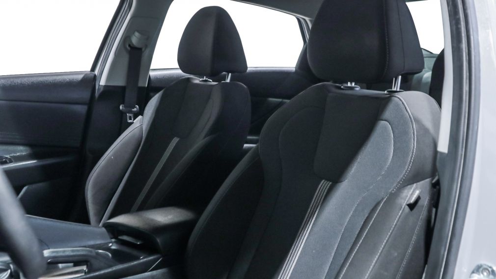 Hyundai Elantra Essential 2021 d&rsquo;occasion à vendre - 10