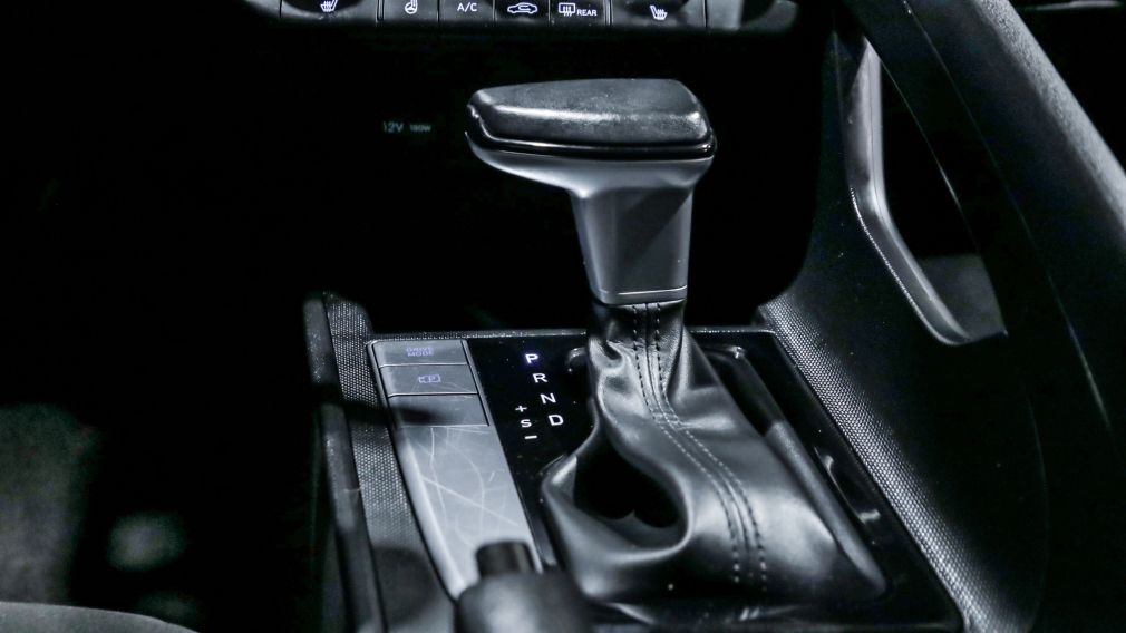 Hyundai Elantra Preferred 2023 d&rsquo;occasion à vendre - 16
