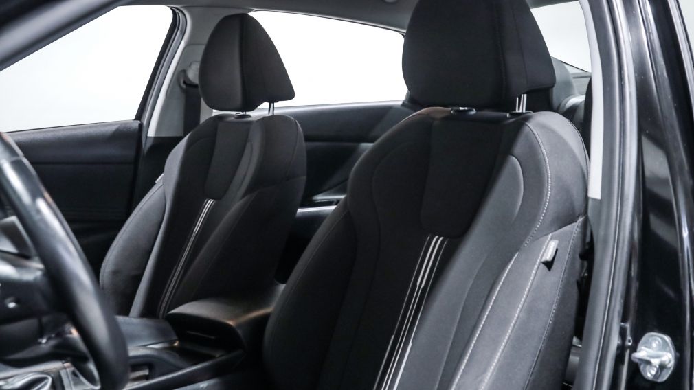 Hyundai Elantra Preferred 2023 d&rsquo;occasion à vendre - 11