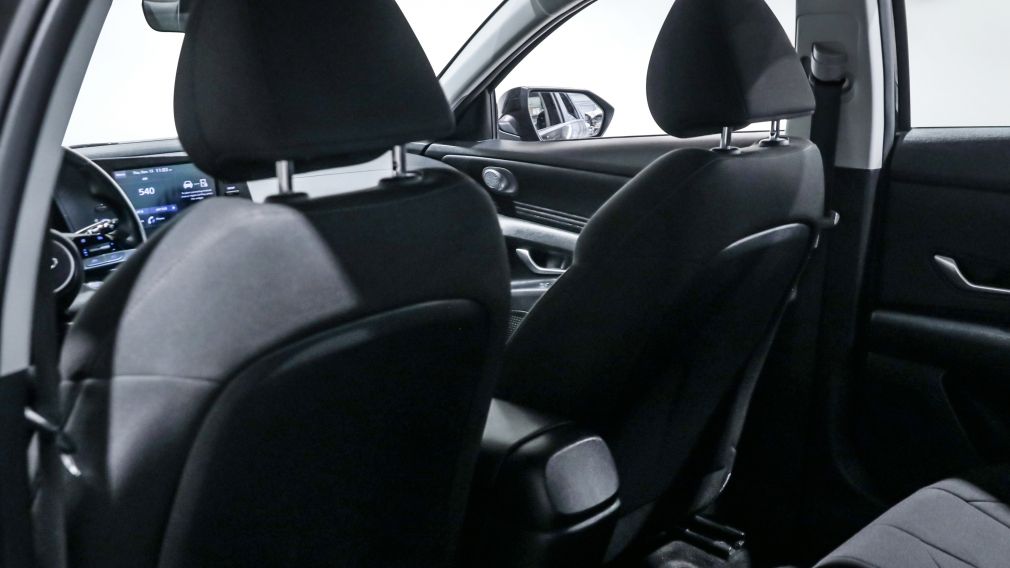 Hyundai Elantra Preferred 2023 d&rsquo;occasion à vendre - 17