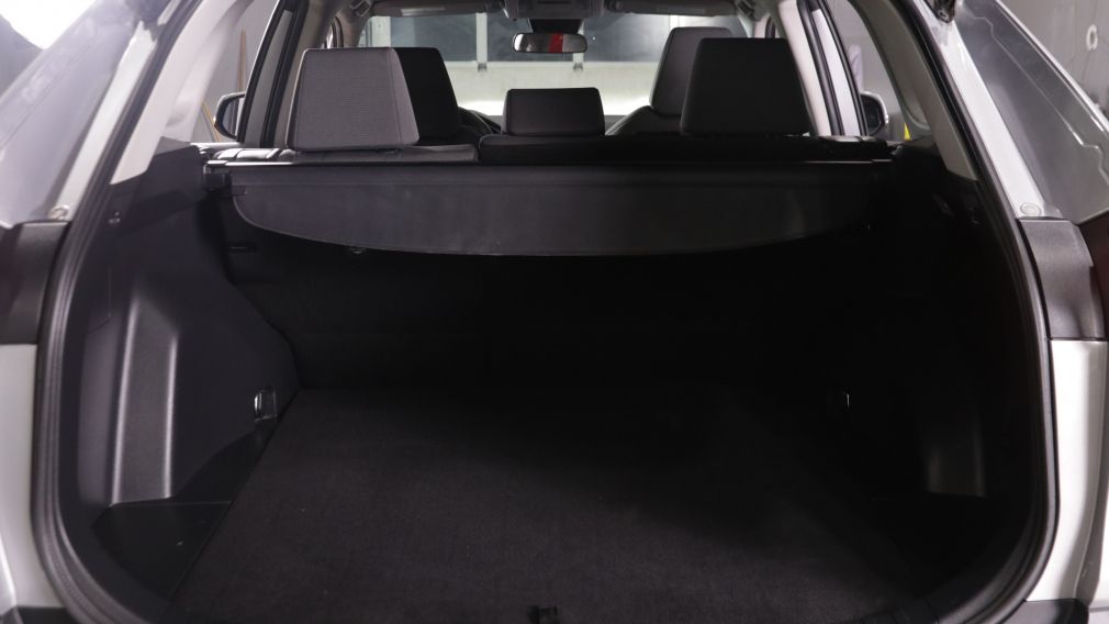 Toyota Rav 4 LE 2021 d’occasion à vendre - 19