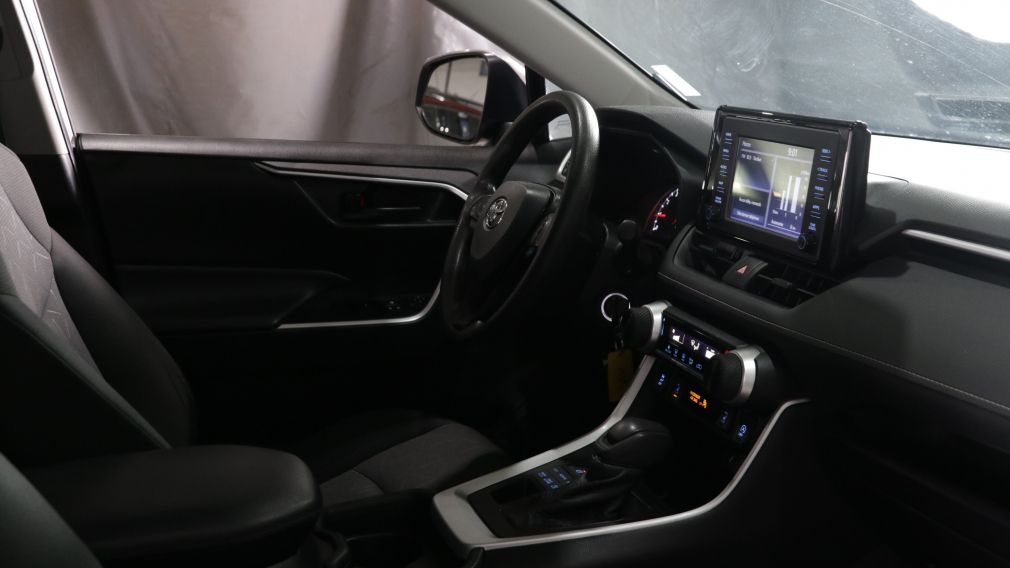 Toyota Rav 4 LE 2021 d’occasion à vendre - 21