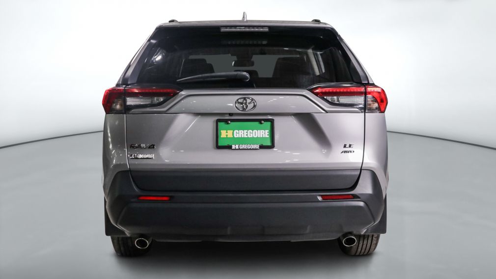 Toyota Rav 4 LE 2021 d&rsquo;occasion à vendre - 5