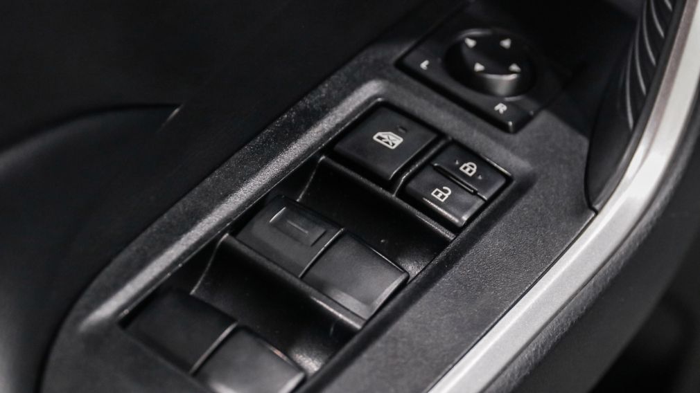 Toyota Rav 4 LE 2021 d&rsquo;occasion à vendre - 9