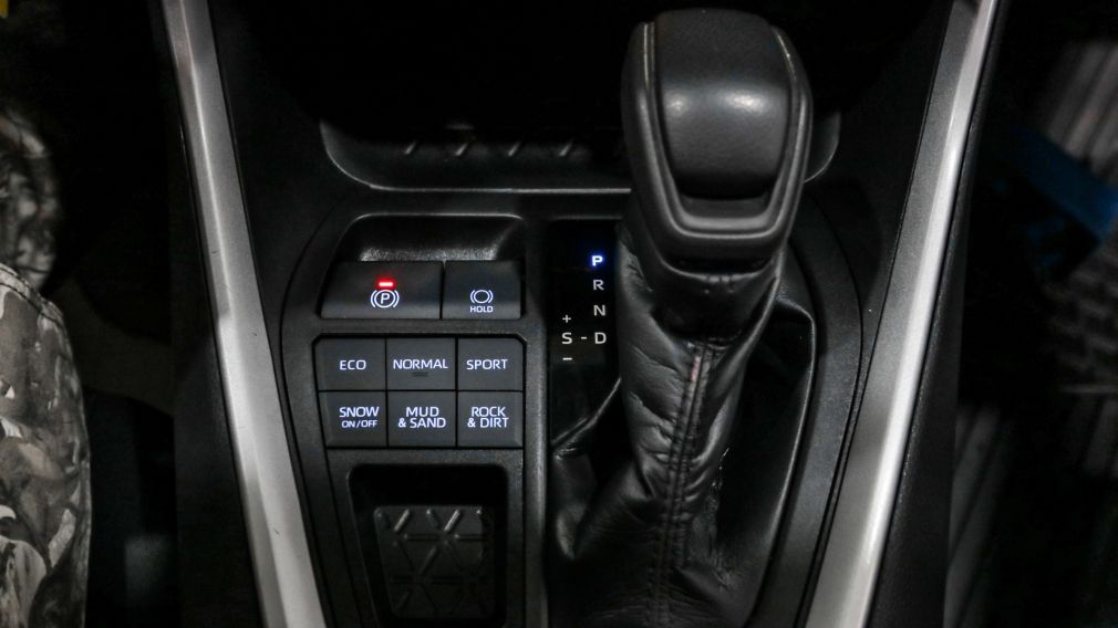 Toyota Rav 4 LE 2021 d&rsquo;occasion à vendre - 16