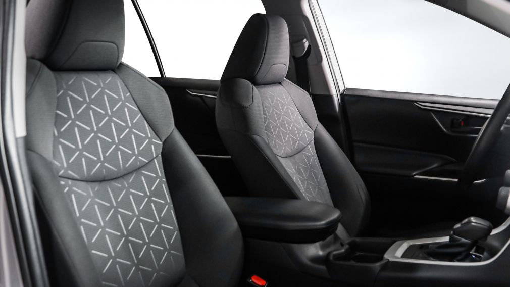 Toyota Rav 4 LE 2021 d&rsquo;occasion à vendre - 22