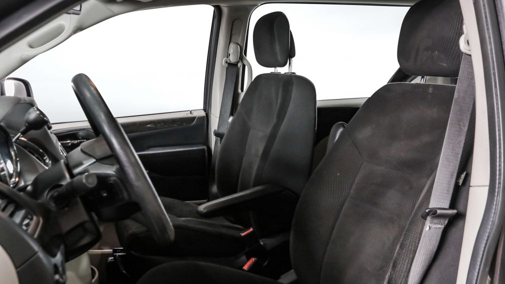 Dodge GR Caravan Canada Value Package 2019 d&rsquo;occasion à vendre - 7