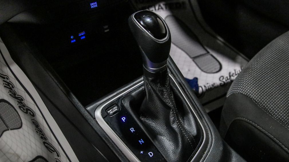 Hyundai Accent Essential w/Comfort Package 2020 d’occasion à vendre - 15