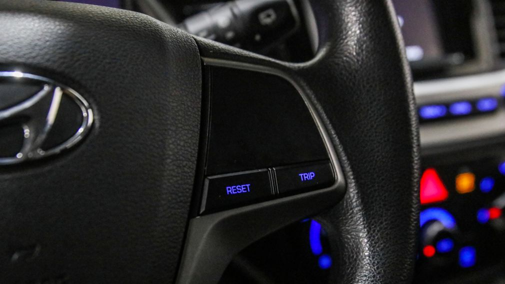 Hyundai Accent Essential w/Comfort Package 2020 d’occasion à vendre - 13