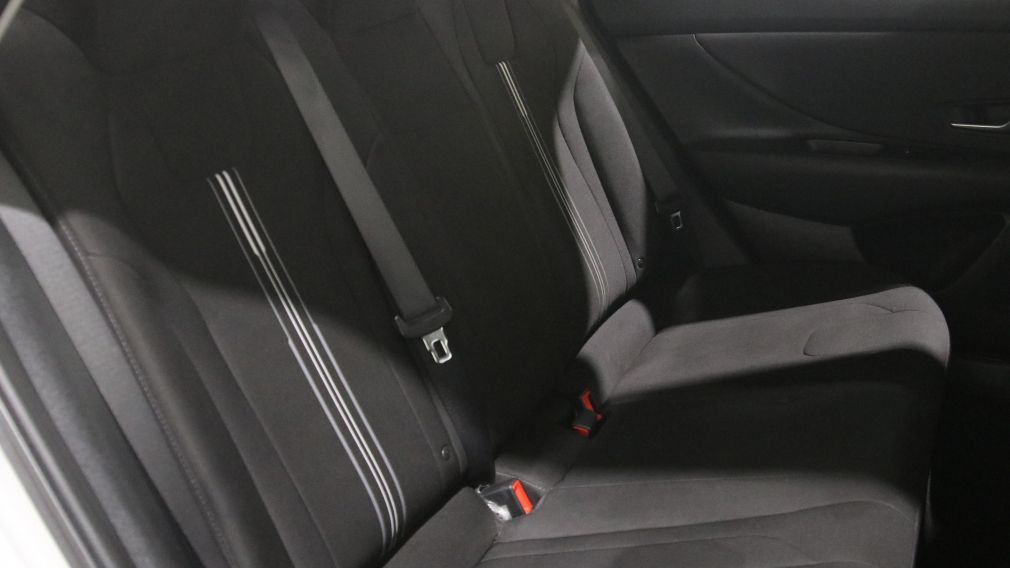 Hyundai Elantra Preferred 2021 d’occasion à vendre - 20