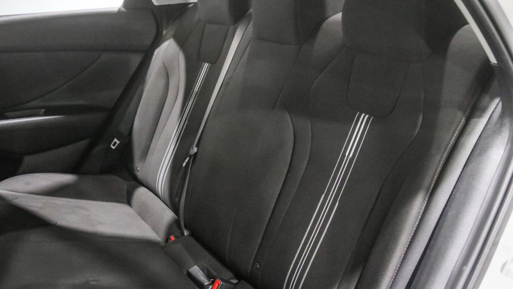 Hyundai Elantra Preferred 2021 d’occasion à vendre - 19