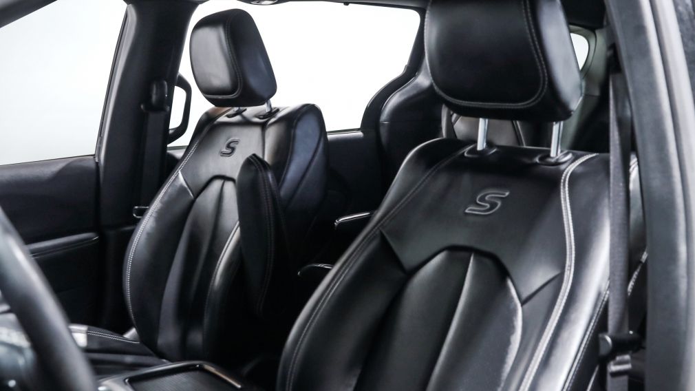 Chrysler Pacifica Touring L 2023 d&rsquo;occasion à vendre - 11