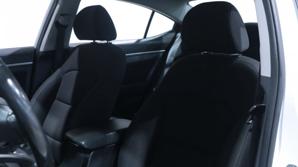 Hyundai Elantra Preferred 2020 d&rsquo;occasion à vendre - 11