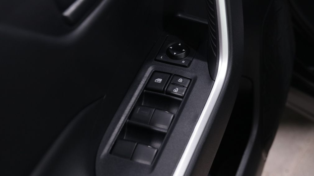 Toyota Rav 4 LE 2022 d&rsquo;occasion à vendre - 9