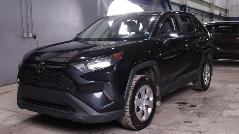 Toyota Rav 4 LE 2022 d&rsquo;occasion à vendre - 3