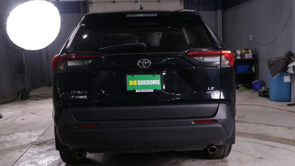 Toyota Rav 4 LE 2022 d&rsquo;occasion à vendre - 5