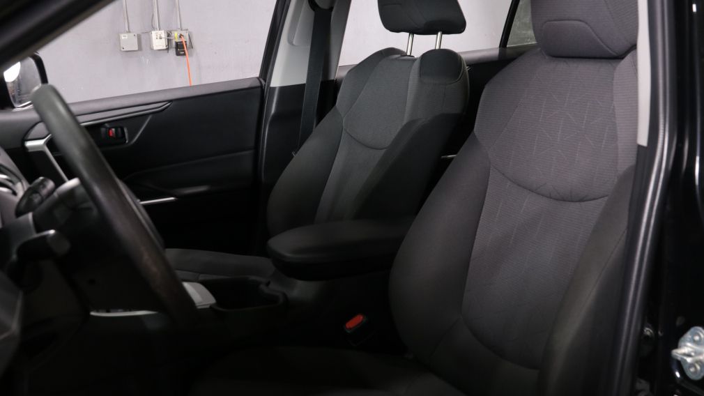 Toyota Rav 4 LE 2022 d&rsquo;occasion à vendre - 8