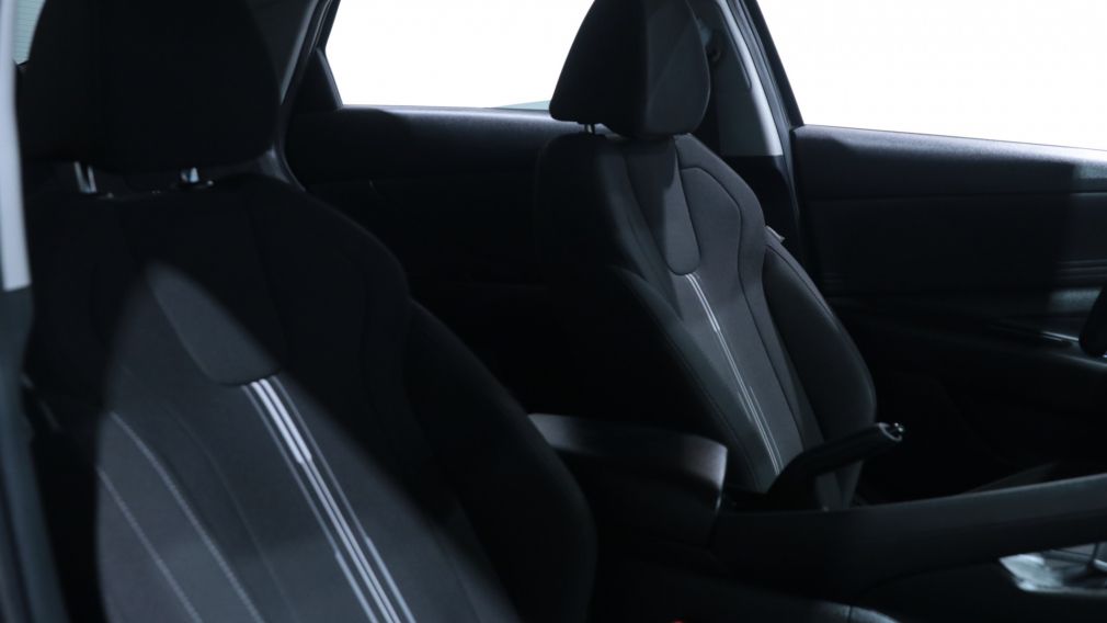 Hyundai Elantra Preferred 2021 d&rsquo;occasion à vendre - 21