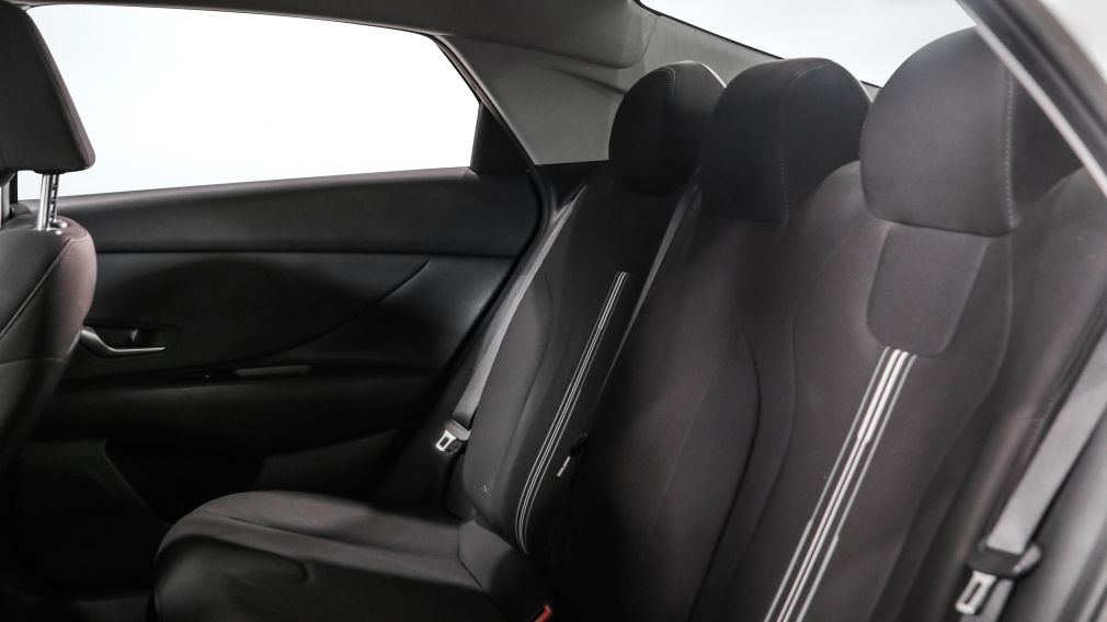 Hyundai Elantra Preferred 2021 d’occasion à vendre - 18