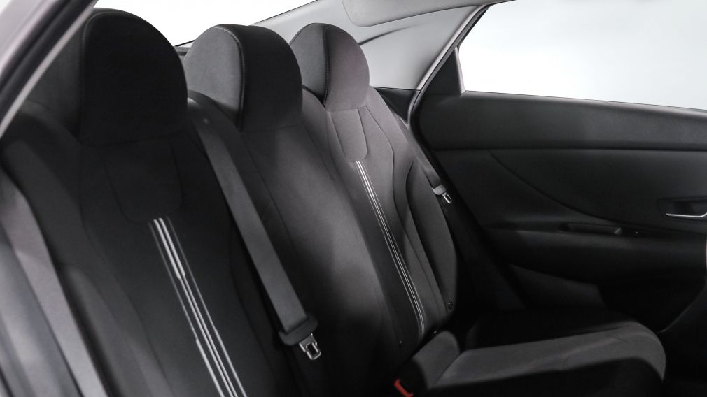 Hyundai Elantra Preferred 2021 d’occasion à vendre - 21