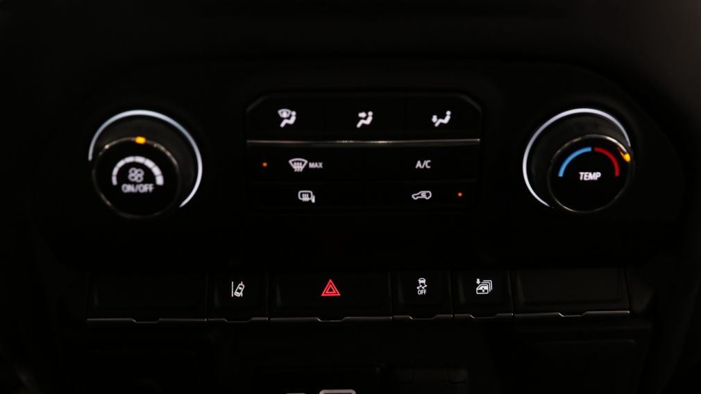 Chevrolet Silverado 2500HD Custom 2024 d&rsquo;occasion à vendre - 16