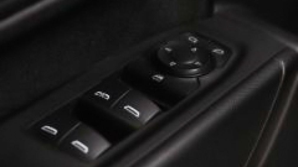 Chevrolet Silverado 2500HD Custom 2024 d&rsquo;occasion à vendre - 9